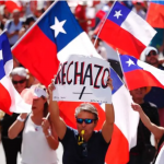 Manifestantes del rechazo a la nueva constitución chilena /yoreportero