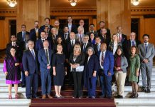 El Jefe de Gobierno Horacio Rodríguez Larreta junto a los alcaldes de diferentes ciudades del mundo en la gala del Teatro Colón / GCBA