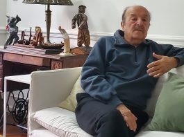 Julio Bárbaro recibió a Sebastián Ibarra y Alejandro Sábato en su hogar en calle Santa Fe el 8 de agosto de 2023.