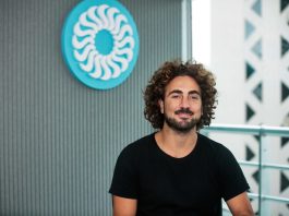 Tomás es licenciado en administración de empresas y desde diciembre de 2022 CEO de TN&Platex